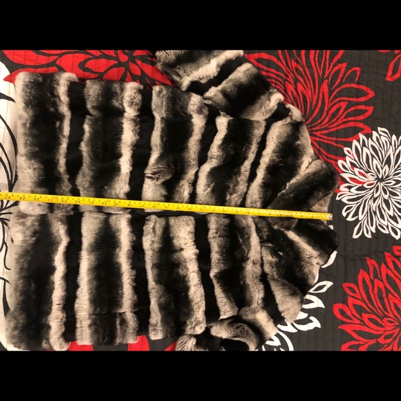 Chinchilla Coat - Picture 7 of 10
